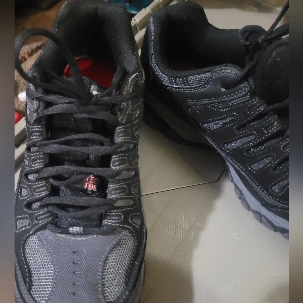 Skechers work shoe